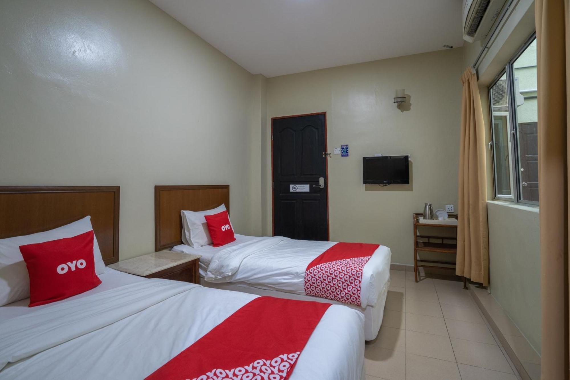 Oyo 1194 Best Stay Hotel Pangkor Kampong Pasir Bogak Kültér fotó